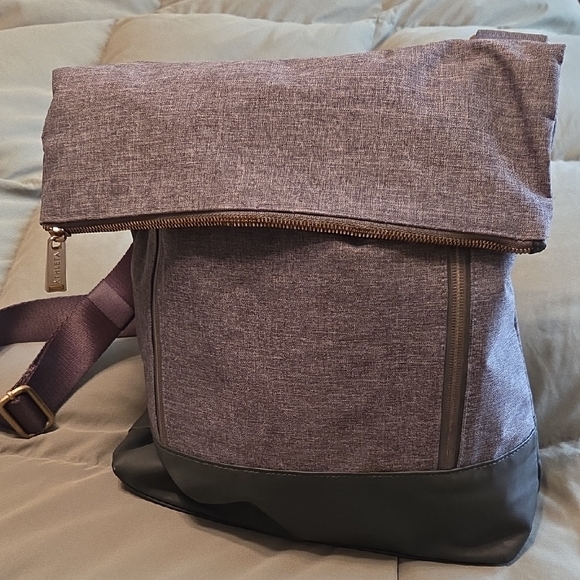 Athleta Handbags - Stylish NWOT Athleta Gray Fold-Over Canvas Bag